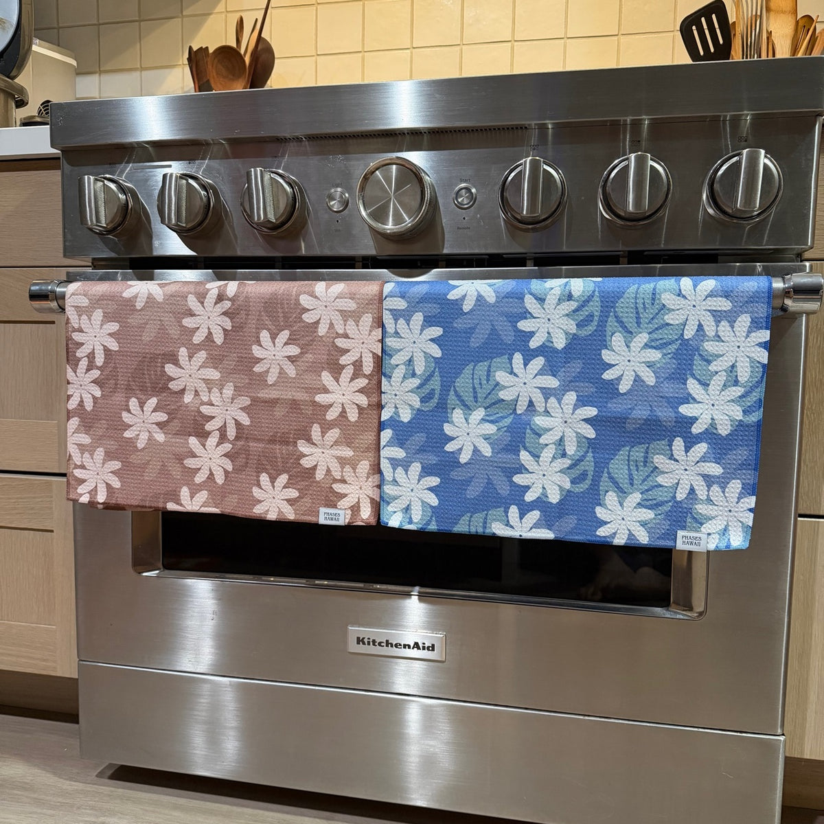 Tiare Neutral multipurpose microfiber towel